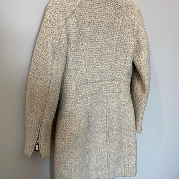 Cream fuzzy long jacket - Picture 6 of 7